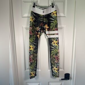Stronger Label Vietnam Tropical Leggings Mid Rise Athletic Womens Size Small
